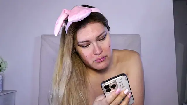 Angelas dream online show from 11-18-25, 07:06