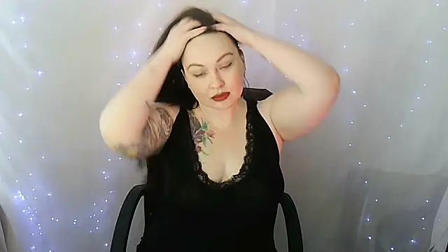 Snapshot of Victoria_Marks chatting on 07-15-26, 04:47 Victoria Marks online show from 07-15-26, 04:47