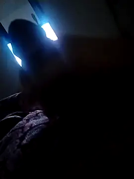 Snapshot of Pziko chatting on 10-20-25, 07:09 Pziko online show from 10-20-25, 07:09