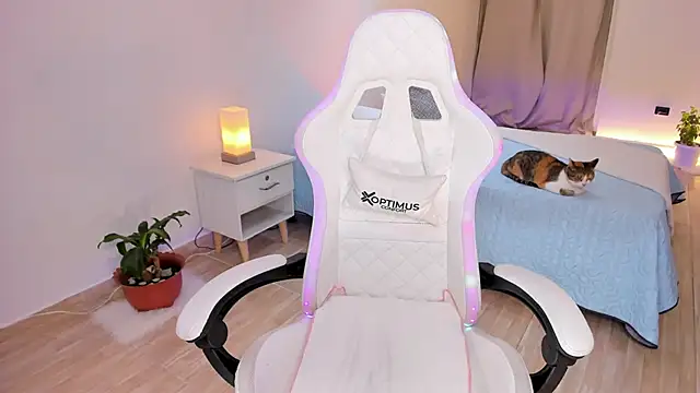 carleee winter online show from 11-23-25, 12:42