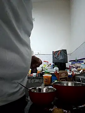 thebrownboi01 online show from 11-13-25, 01:09