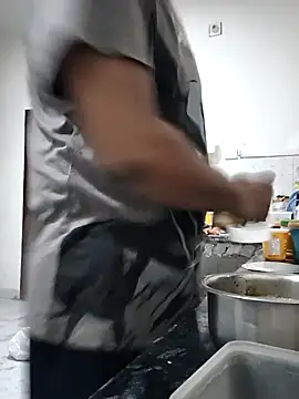 thebrownboi01 online show from 11-11-25, 02:01