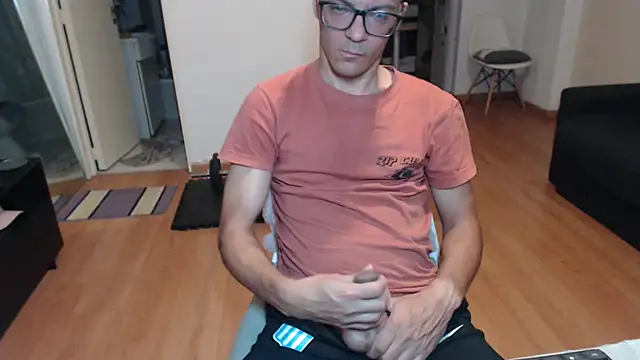 Snapshot of guachin_hunk chatting on 05-19-26, 03:57 guachin hunk online show from 05-19-26, 03:57