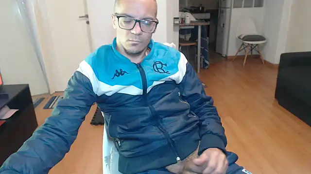 Snapshot of guachin_hunk chatting on 06-07-26, 03:01 guachin hunk online show from 06-07-26, 03:01