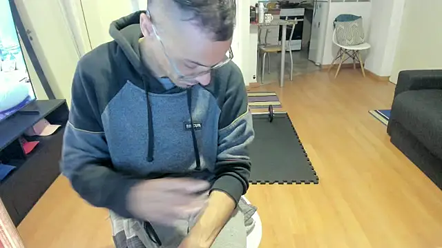 guachin hunk online show from 09-09-25, 02:48