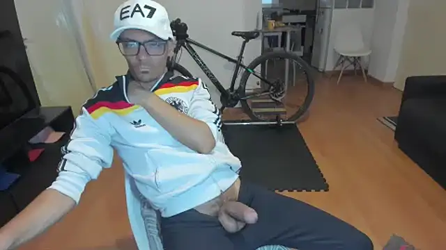 guachin hunk online show from 09-14-25, 06:30