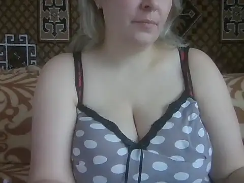 Diana Britt online show from 11-04-25, 06:17