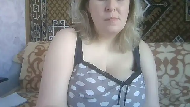 Snapshot of Diana_Britt chatting on 04-20-26, 04:59 Diana Britt online show from 04-20-26, 04:59