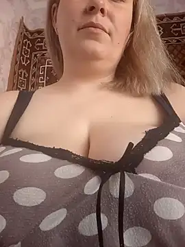 Snapshot of Diana_Britt chatting on 04-27-26, 06:00 Diana Britt online show from 04-27-26, 06:00