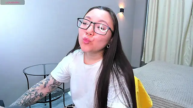 Snapshot of gentle_muse chatting on 02-03-26, 12:21 gentle muse online show from 02-03-26, 12:21