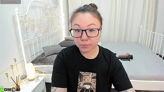 Snapshot of gentle_muse chatting on 04-16-26, 11:07 gentle muse online show from 04-16-26, 11:07