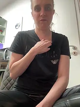 LadyChantale online show from 03-31-26, 05:31