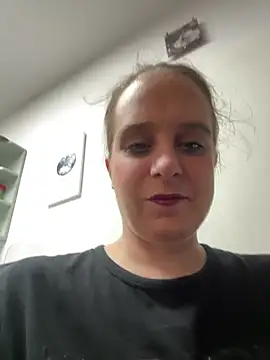 LadyChantale online show from 04-04-26, 05:36