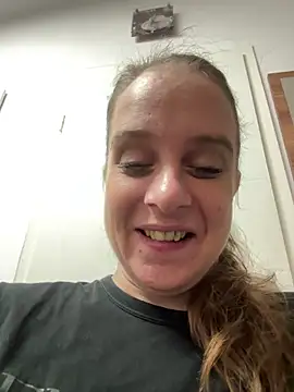 Snapshot of LadyChantale chatting on 05-05-26, 04:59 LadyChantale online show from 05-05-26, 04:59