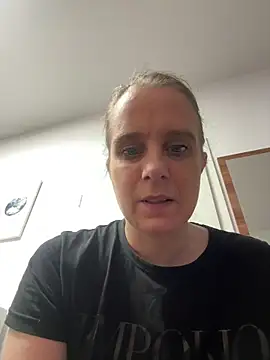 Snapshot of LadyChantale chatting on 05-19-26, 05:14 LadyChantale online show from 05-19-26, 05:14