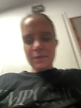 Snapshot of LadyChantale chatting on 05-16-26, 04:55 LadyChantale online show from 05-16-26, 04:55