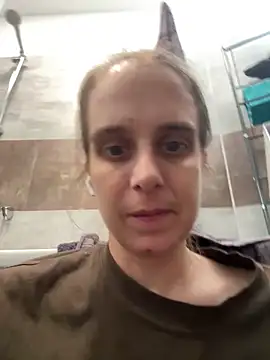 Snapshot of LadyChantale chatting on 02-15-26, 01:10 LadyChantale online show from 02-15-26, 01:10