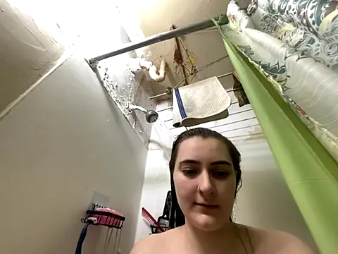 Snowbunnycake 131 online show from 11-29-25, 01:33