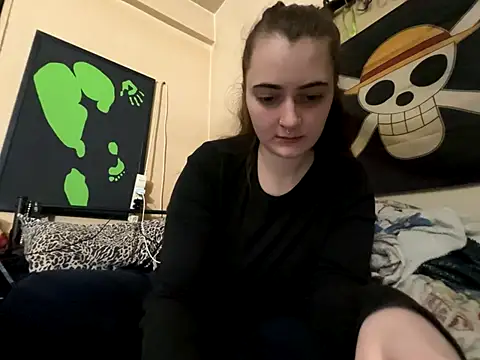 Snowbunnycake 131 online show from 09-09-25, 03:38