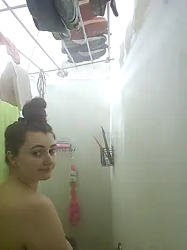 Snowbunnycake 131 online show from 10-14-25, 12:17