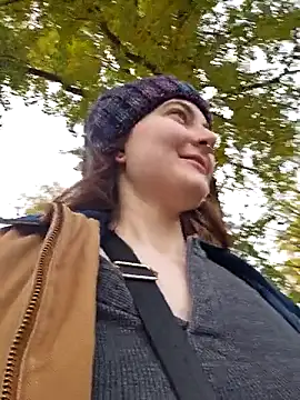 Snowbunnycake 131 online show from 11-13-25, 01:48