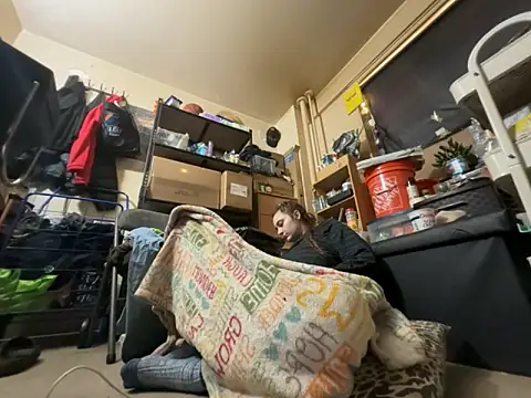 Snowbunnycake 131 online show from 06-02-26, 10:15