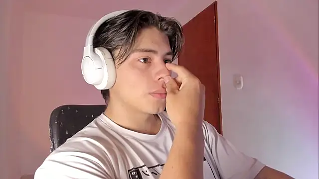 Giordano Russo online show from 04-11-26, 02:43