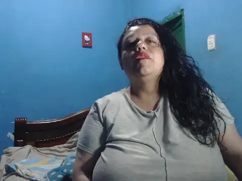 Snapshot of Lauren_baby chatting on 01-13-26, 09:41 Lauren baby online show from 01-13-26, 09:41