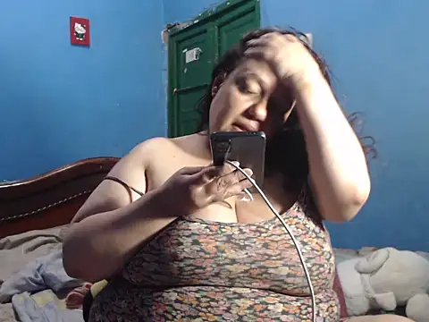 Lauren baby online show from 07-02-26, 12:00