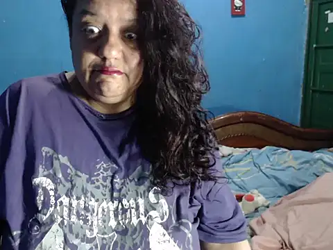 Snapshot of Lauren_baby chatting on 05-19-26, 07:43 Lauren baby online show from 05-19-26, 07:43