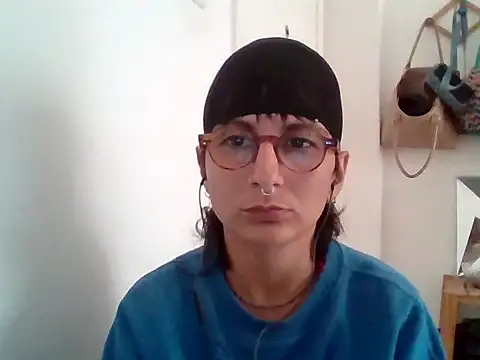 Snapshot of Ariana1995rs chatting on 10-21-25, 05:45 Ariana1995rs online show from 10-21-25, 05:45