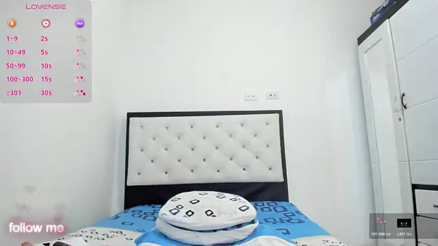 Snapshot of CuteLatinaxx chatting on 11-05-25, 03:04 CuteLatinaxx online show from 11-05-25, 03:04