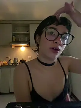  Lunnaa  online show from 04-25-26, 01:30