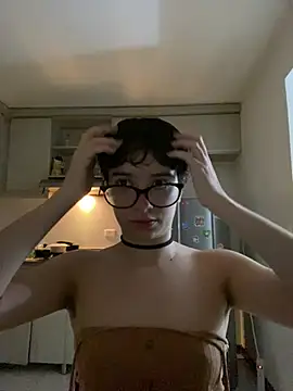 Snapshot of _Lunnaa_ chatting on 05-29-26, 05:57 Lunnaa online show from 05-29-26, 05:57
