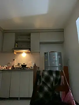  Lunnaa  online show from 04-18-26, 02:47