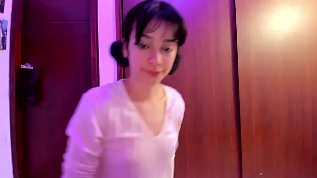  Lunnaa  online show from 12-18-24, 06:32