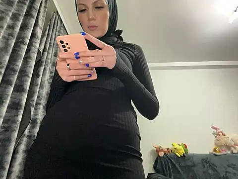 GumusGuray online show from 03-13-25, 02:27