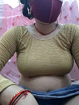 Snapshot of maahi-satva chatting on 03-08-25, 02:45 maahi-satva online show from 03-08-25, 02:45
