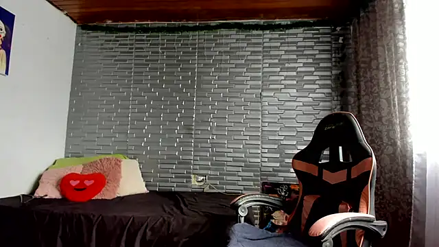 Ginger Sweetty online show from 03-12-26, 08:02