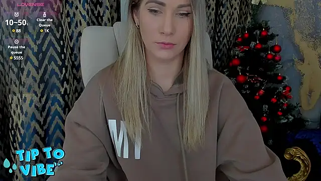 Snapshot of CassandraGood chatting on 01-19-25, 06:42 CassandraGood online show from 01-19-25, 06:42