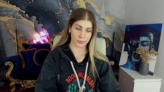 Snapshot of CassandraGood chatting on 03-16-25, 12:55 CassandraGood online show from 03-16-25, 12:55