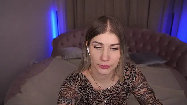 Snapshot of CassandraGood chatting on 03-15-25, 02:46 CassandraGood online show from 03-15-25, 02:46