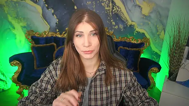 CassandraGood online show from 12-19-25, 07:55