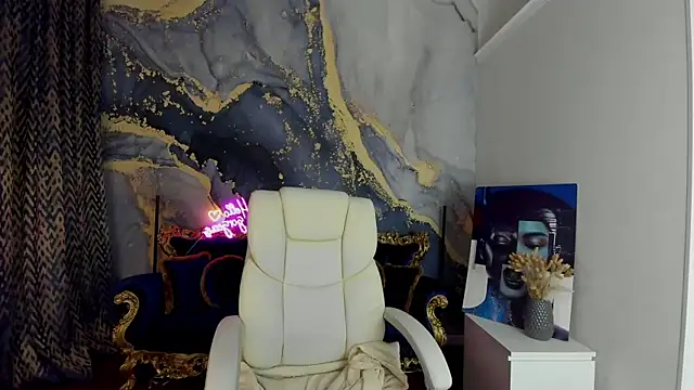 Snapshot of CassandraGood chatting on 03-16-25, 06:42 CassandraGood online show from 03-16-25, 06:42