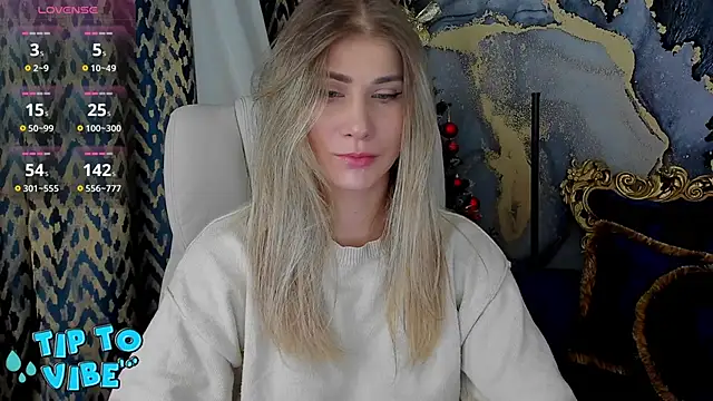 Snapshot of CassandraGood chatting on 01-17-25, 11:51 CassandraGood online show from 01-17-25, 11:51