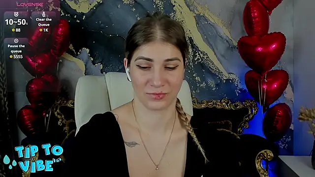 Snapshot of CassandraGood chatting on 02-13-25, 10:55 CassandraGood online show from 02-13-25, 10:55