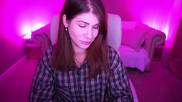 CassandraGood online show from 12-02-25, 07:32