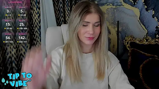 Snapshot of CassandraGood chatting on 01-18-25, 06:03 CassandraGood online show from 01-18-25, 06:03