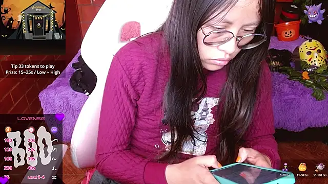 MidoriQuiinn online show from 10-29-25, 02:16