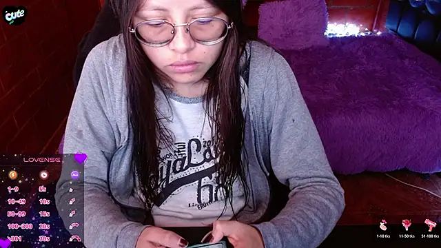 MidoriQuiinn online show from 04-01-26, 03:42